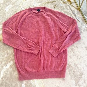 Men’s J.Crew factory pink crewneck sweater size medium NWOT